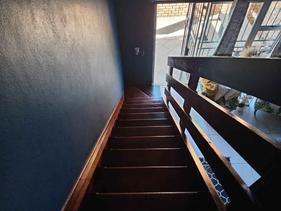 3 Bedroom Property for Sale in Honeydew Ridge Gauteng