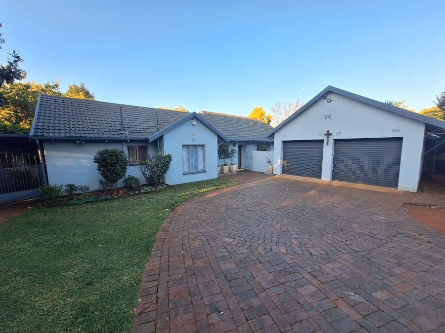 4 Bedroom Property for Sale in Noordheuwel Gauteng