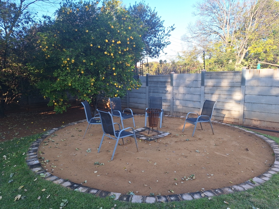 4 Bedroom Property for Sale in Noordheuwel Gauteng