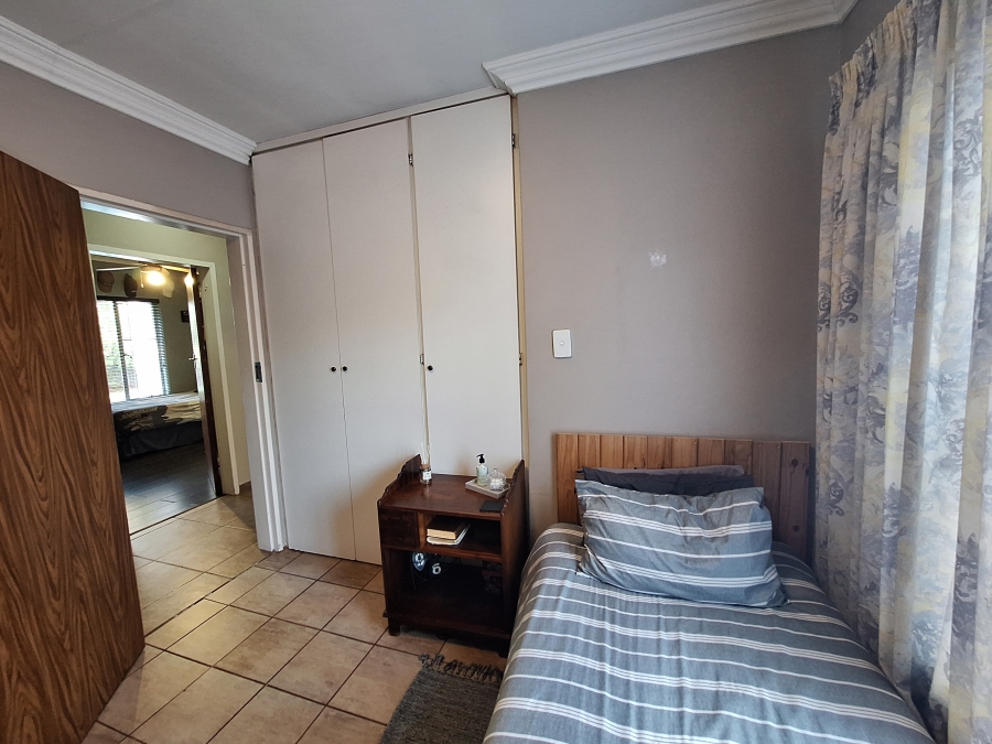 4 Bedroom Property for Sale in Noordheuwel Gauteng