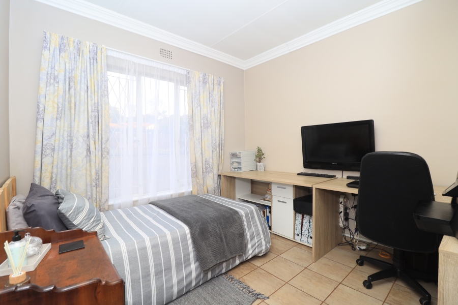 4 Bedroom Property for Sale in Noordheuwel Gauteng