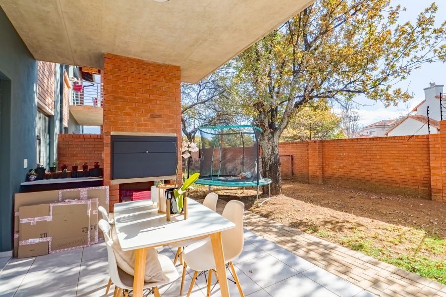 To Let 2 Bedroom Property for Rent in Olympus AH Gauteng