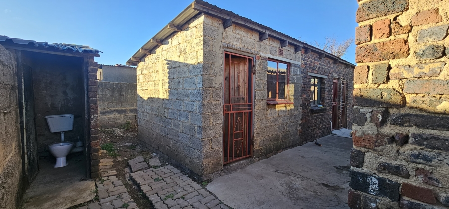 7 Bedroom Property for Sale in Tembisa Central Gauteng