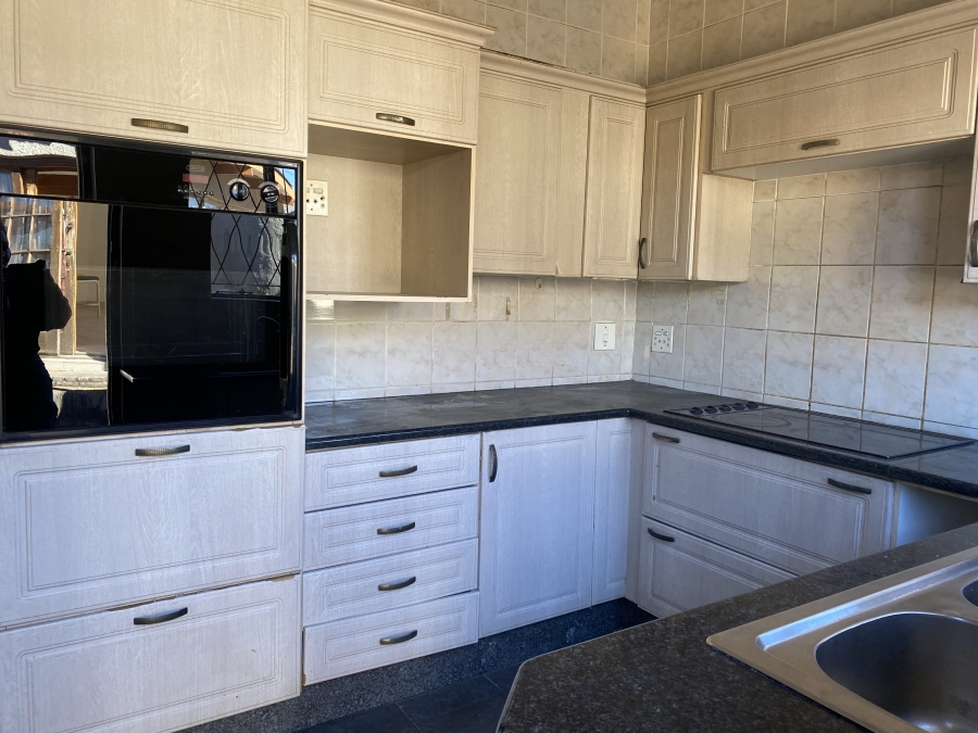 3 Bedroom Property for Sale in Evans Park Gauteng