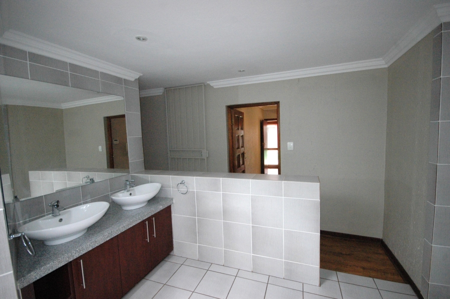 4 Bedroom Property for Sale in Brooklyn Gauteng