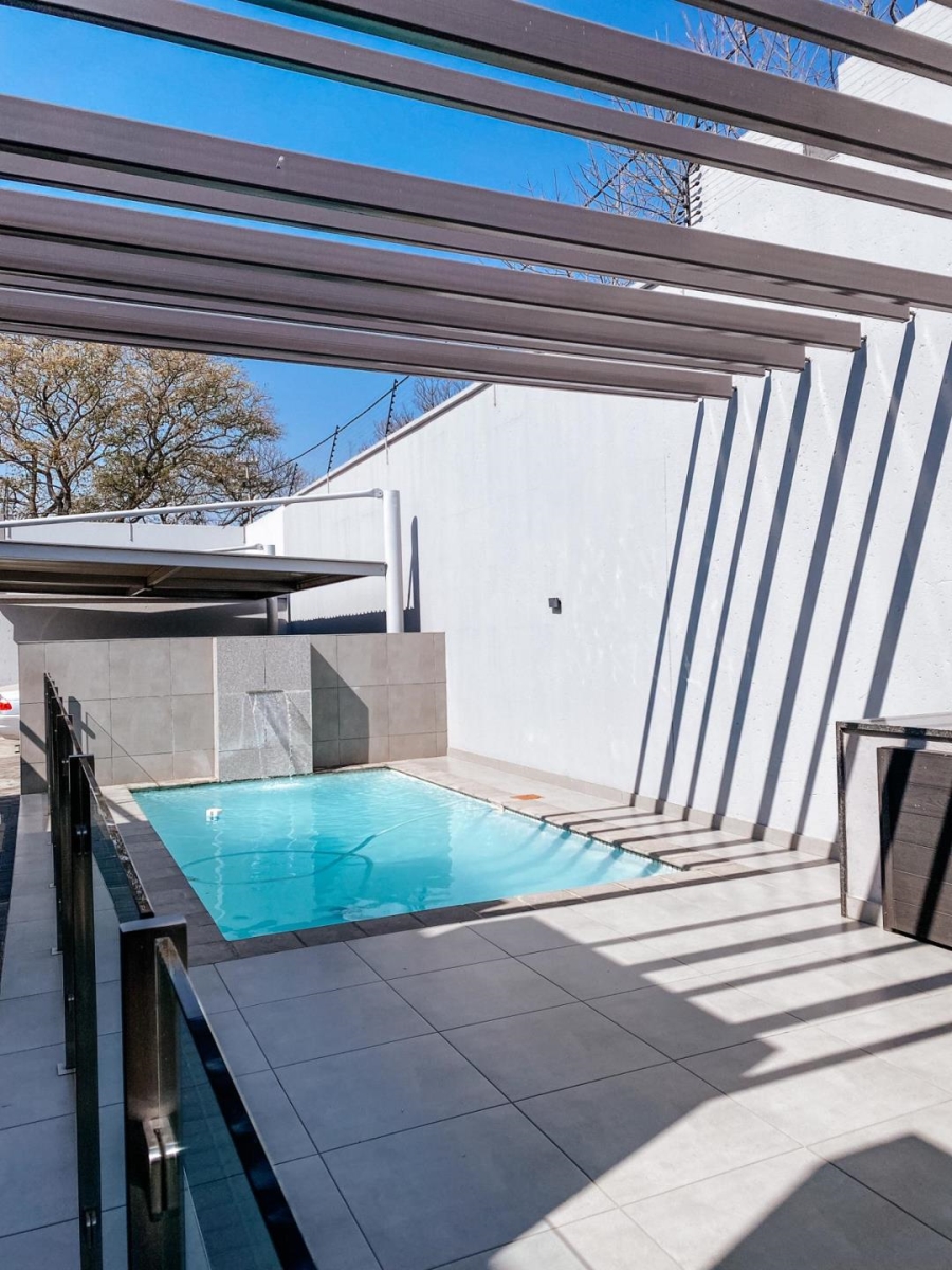 2 Bedroom Property for Sale in Illovo Gauteng