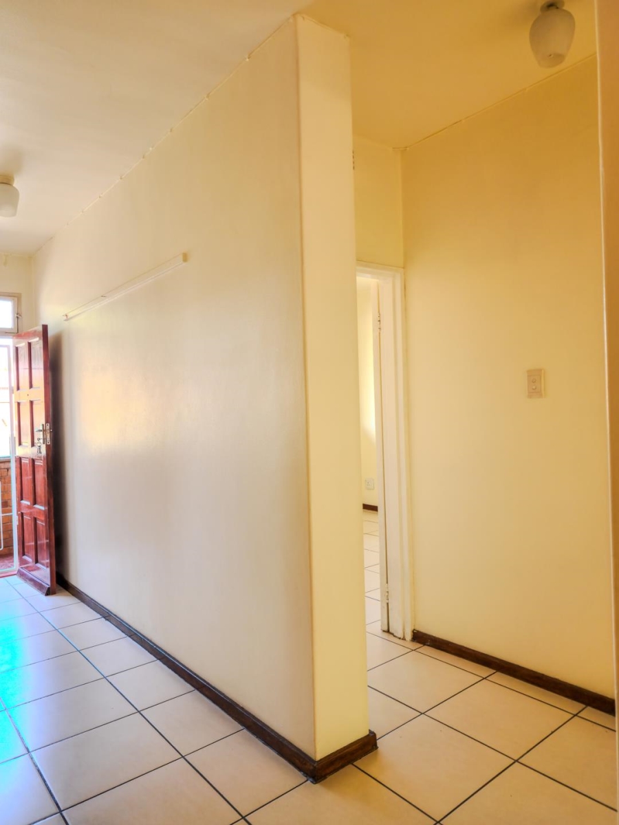 To Let 2 Bedroom Property for Rent in Eastleigh Gauteng