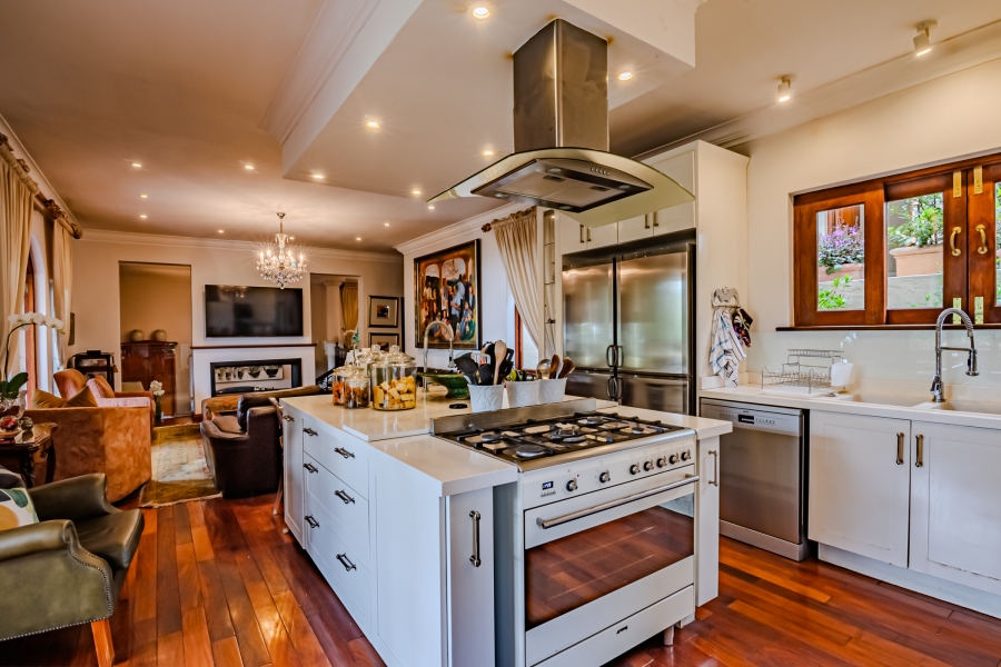 3 Bedroom Property for Sale in Waterkloof Ridge Gauteng