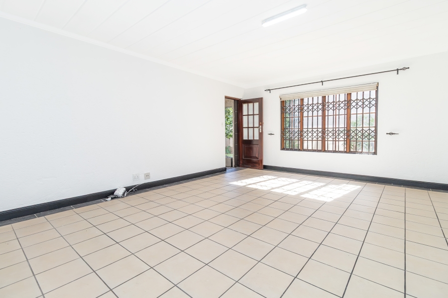 2 Bedroom Property for Sale in Paulshof Gauteng