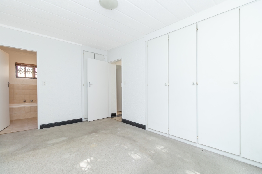 2 Bedroom Property for Sale in Paulshof Gauteng