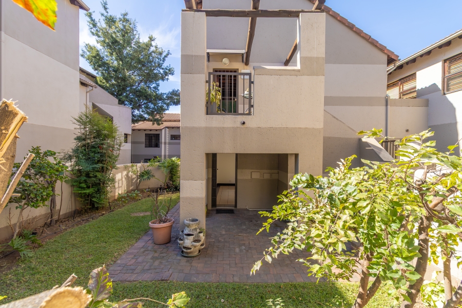 2 Bedroom Property for Sale in Paulshof Gauteng