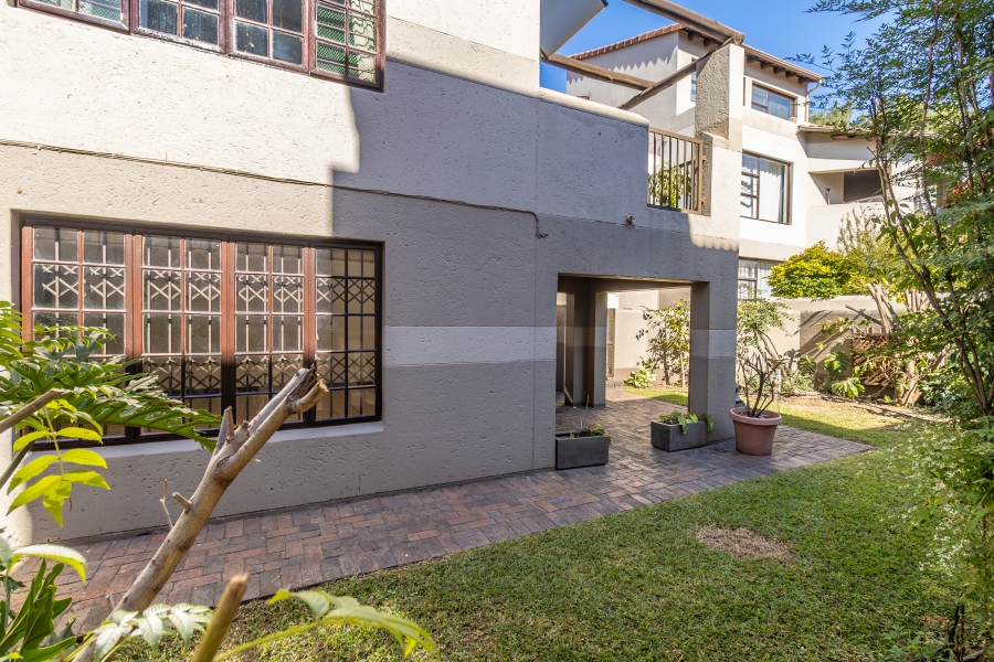 2 Bedroom Property for Sale in Paulshof Gauteng