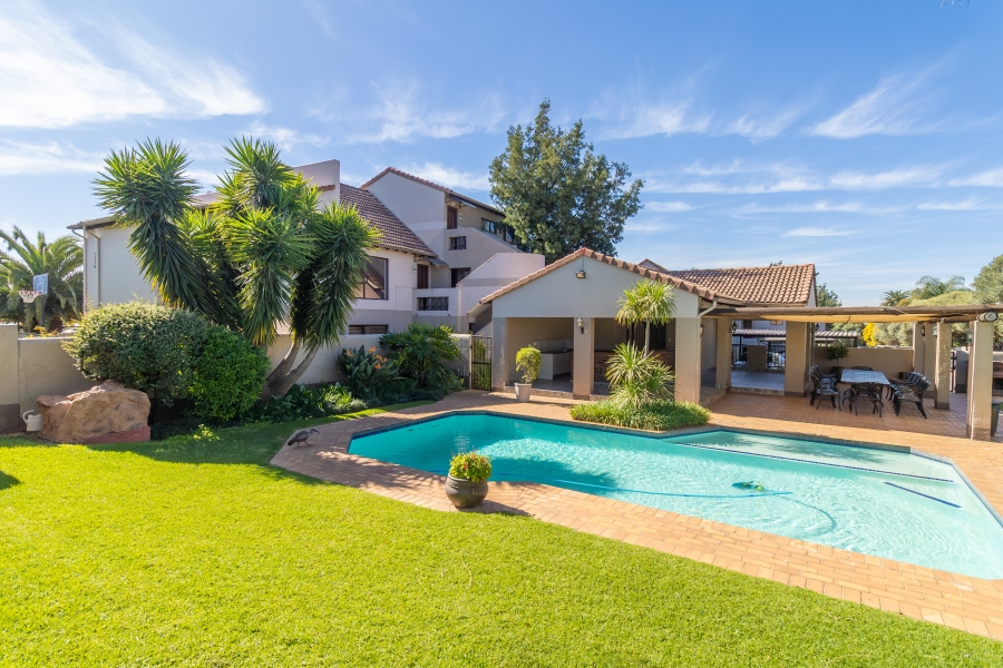 2 Bedroom Property for Sale in Paulshof Gauteng