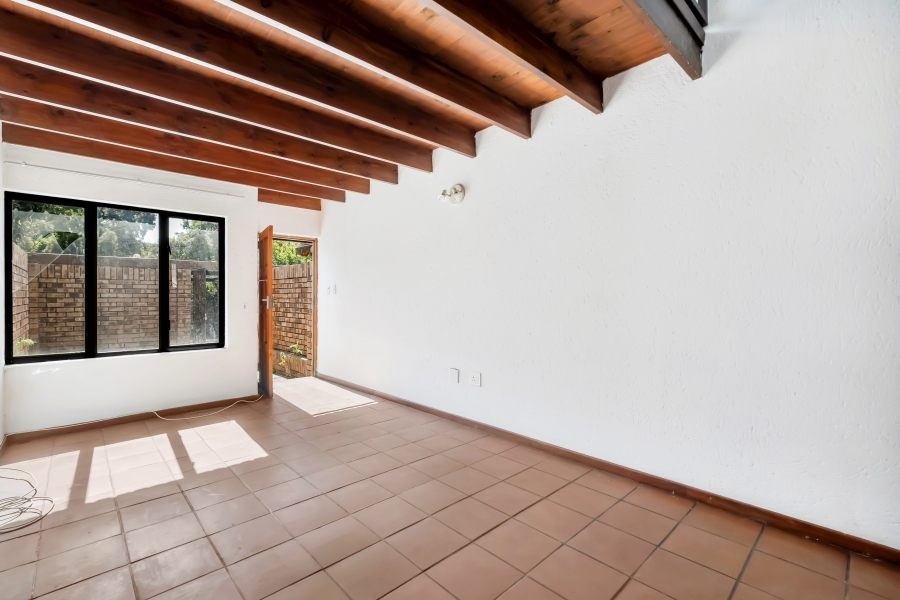 1 Bedroom Property for Sale in Windsor West Gauteng