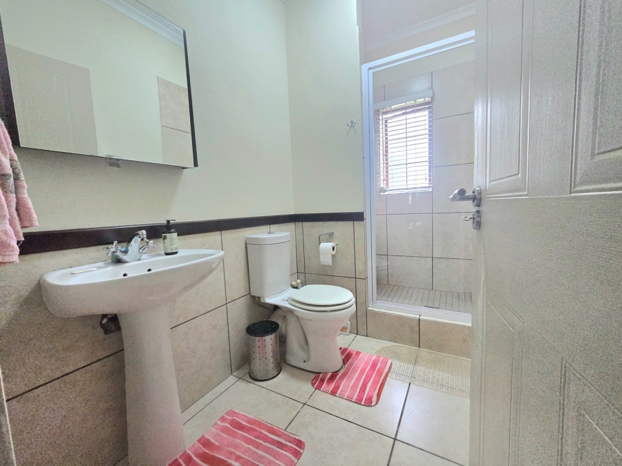 2 Bedroom Property for Sale in Beverley Gauteng