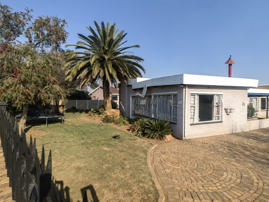 3 Bedroom Property for Sale in Ferryvale Gauteng