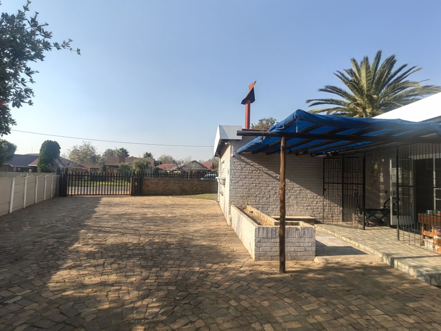 3 Bedroom Property for Sale in Ferryvale Gauteng