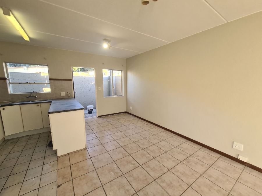 To Let 2 Bedroom Property for Rent in Sunninghill Gauteng