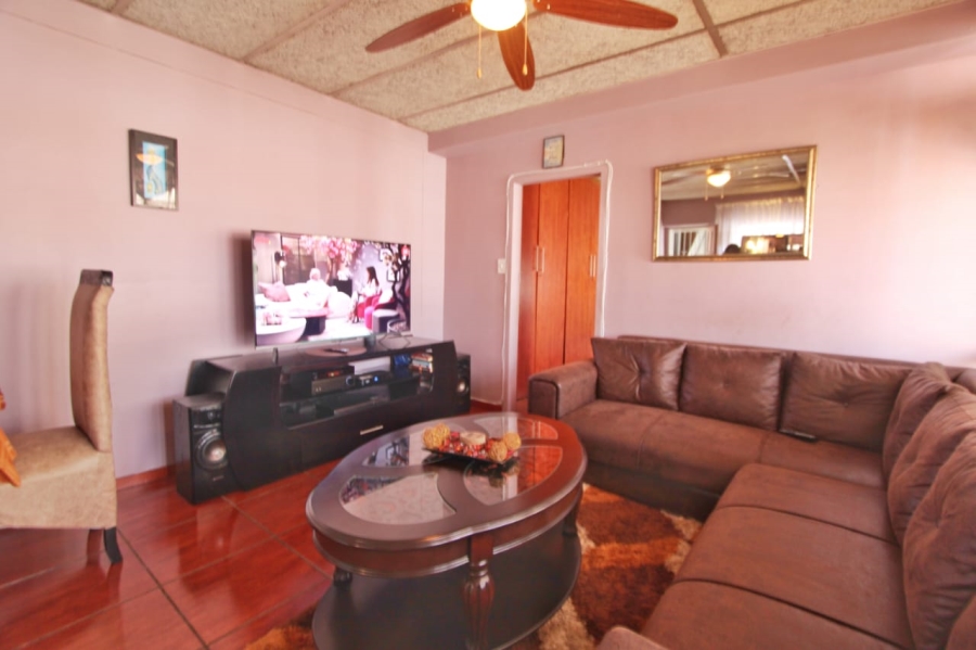 2 Bedroom Property for Sale in Kempton Park Central Gauteng