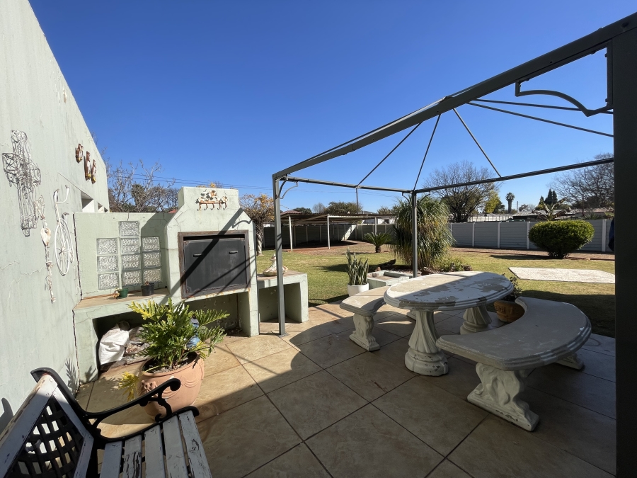 3 Bedroom Property for Sale in Dalview Gauteng