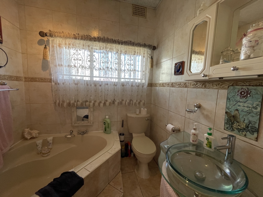 3 Bedroom Property for Sale in Dalview Gauteng