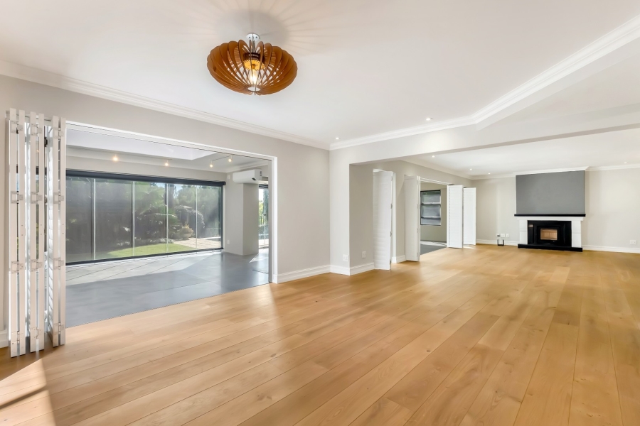 To Let 4 Bedroom Property for Rent in Bryanston Gauteng