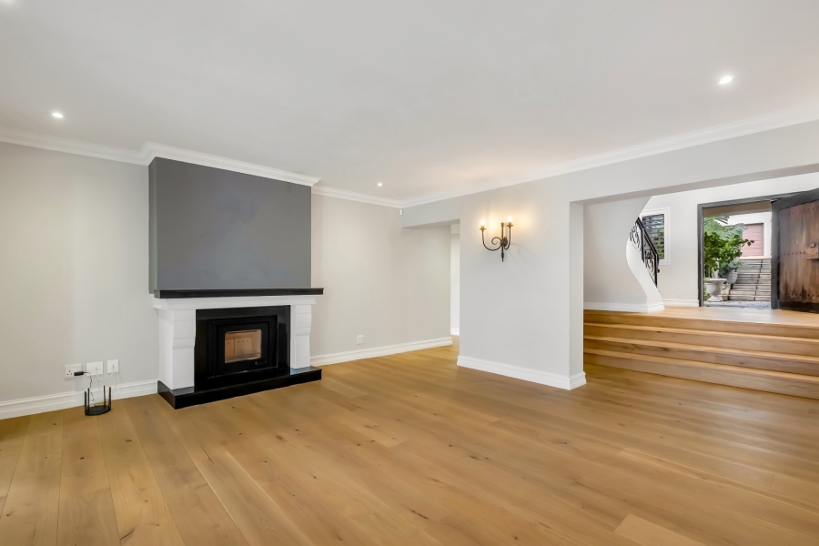 To Let 4 Bedroom Property for Rent in Bryanston Gauteng