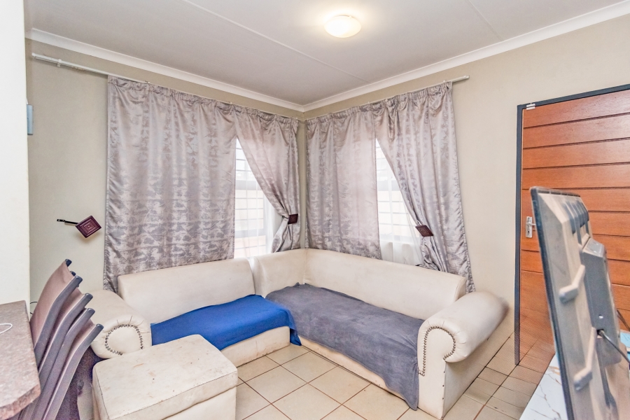 3 Bedroom Property for Sale in Protea Glen Gauteng