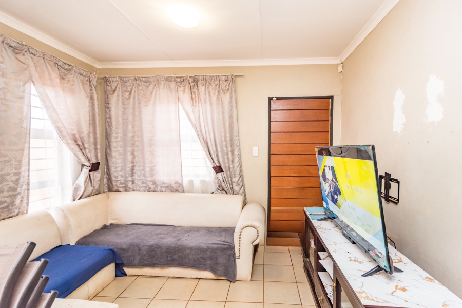3 Bedroom Property for Sale in Protea Glen Gauteng