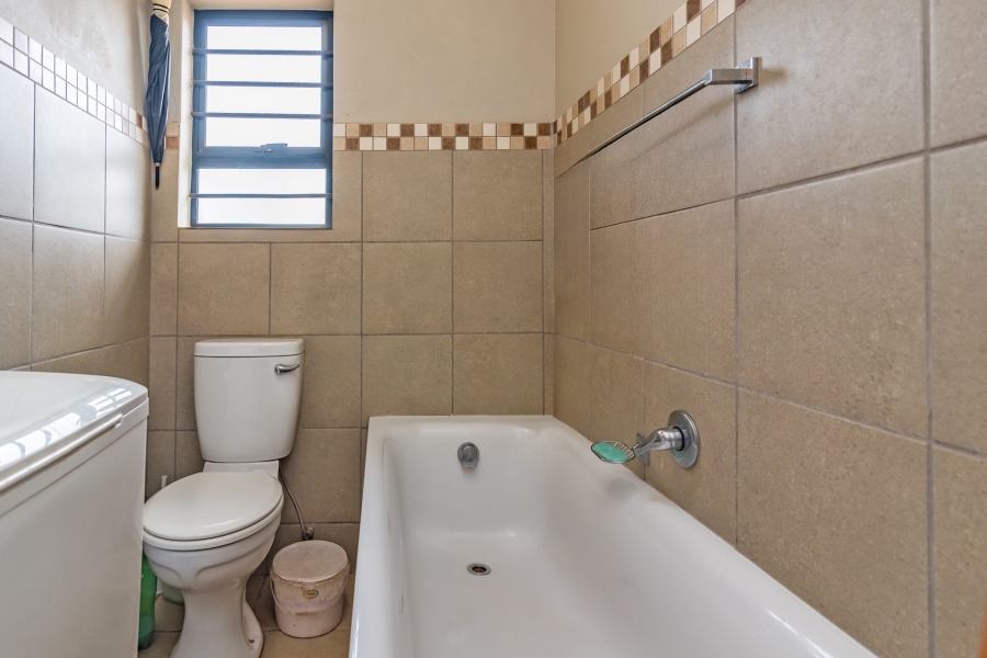 3 Bedroom Property for Sale in Protea Glen Gauteng