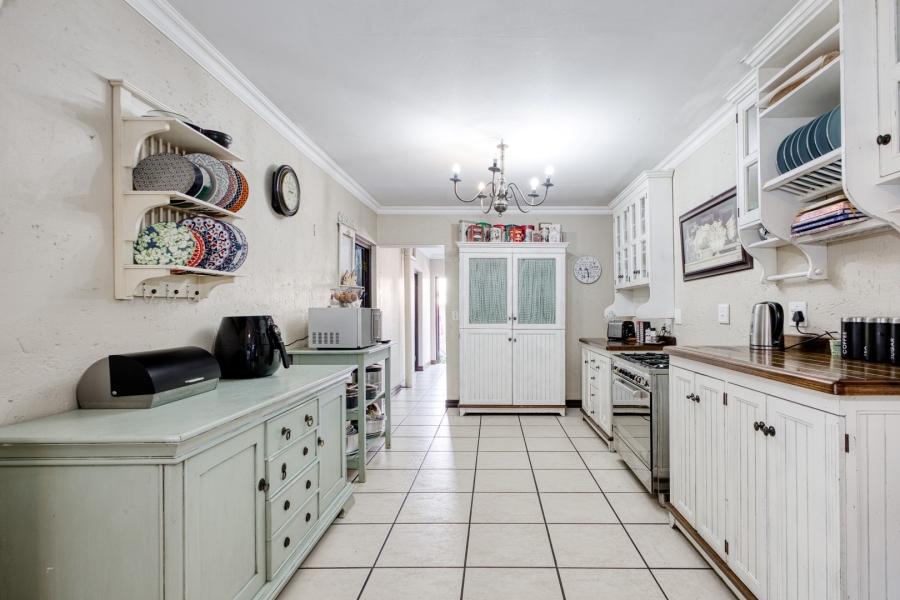 To Let 4 Bedroom Property for Rent in Fourways Gardens Gauteng