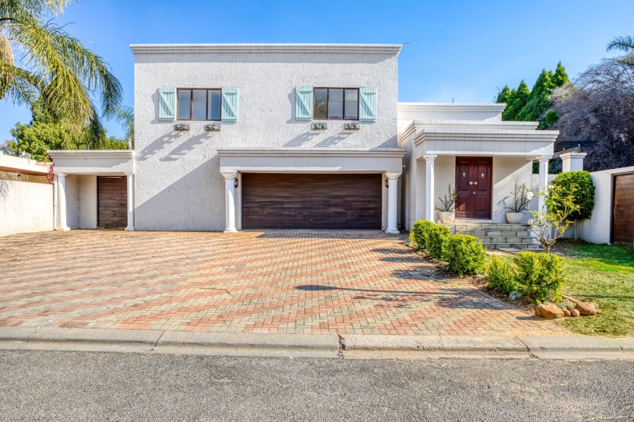 To Let 4 Bedroom Property for Rent in Fourways Gardens Gauteng