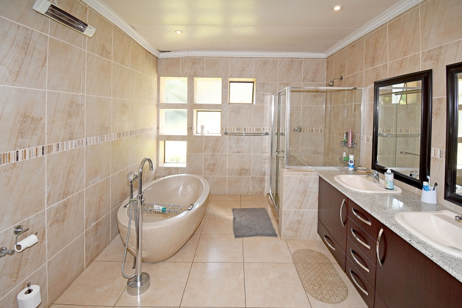 3 Bedroom Property for Sale in Ferndale Gauteng