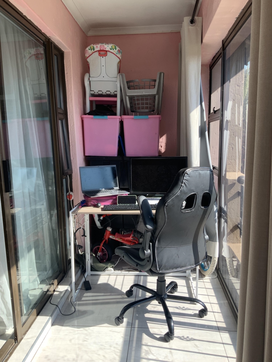 2 Bedroom Property for Sale in Parkrand Gauteng