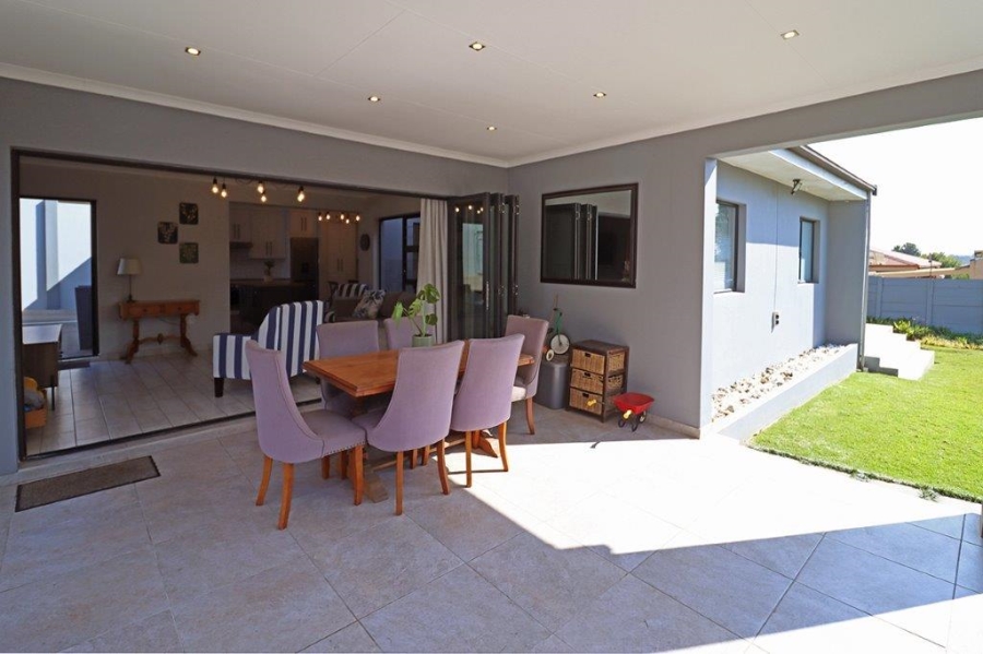 3 Bedroom Property for Sale in Marais Steyn Park Gauteng