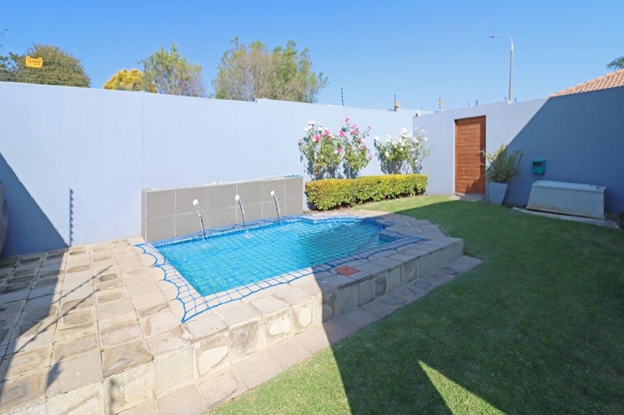 3 Bedroom Property for Sale in Marais Steyn Park Gauteng