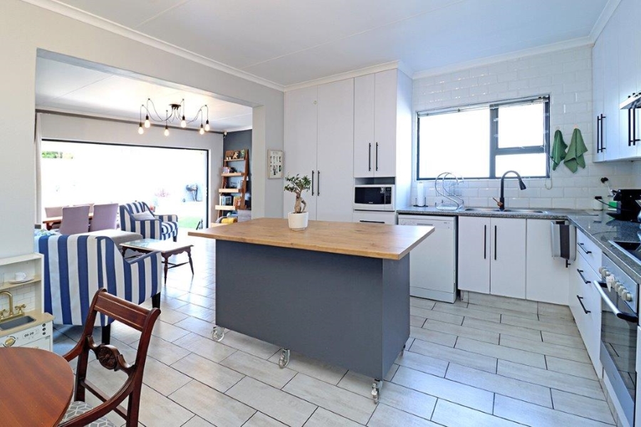 3 Bedroom Property for Sale in Marais Steyn Park Gauteng