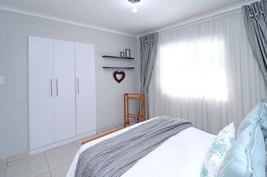 3 Bedroom Property for Sale in Marais Steyn Park Gauteng