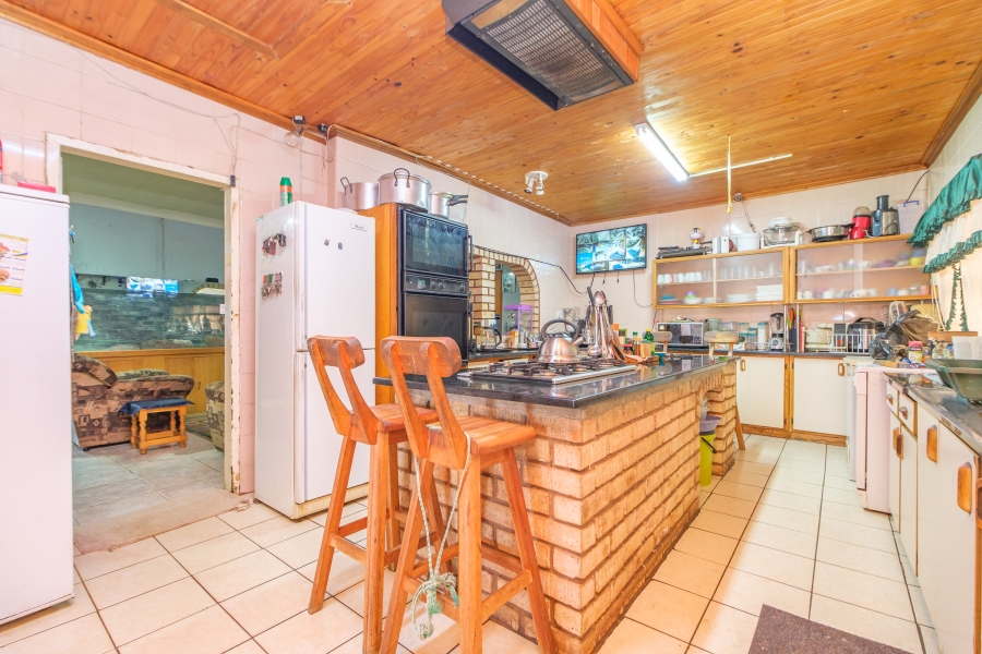 6 Bedroom Property for Sale in Tenacre A H Gauteng