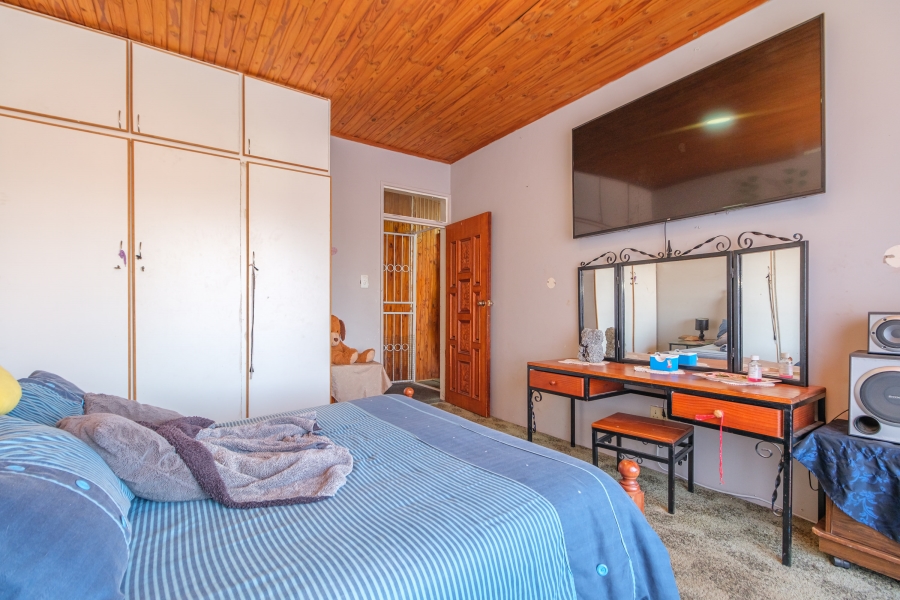 6 Bedroom Property for Sale in Tenacre A H Gauteng