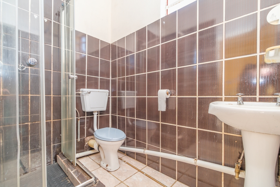 6 Bedroom Property for Sale in Tenacre A H Gauteng