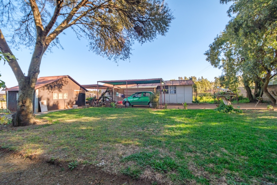6 Bedroom Property for Sale in Tenacre A H Gauteng