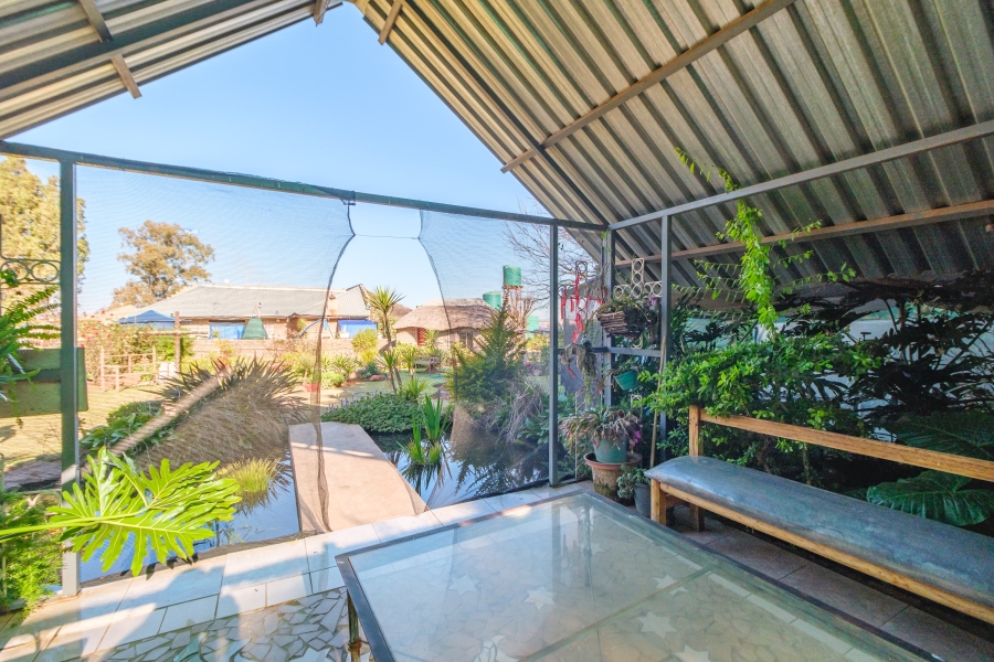 6 Bedroom Property for Sale in Tenacre A H Gauteng