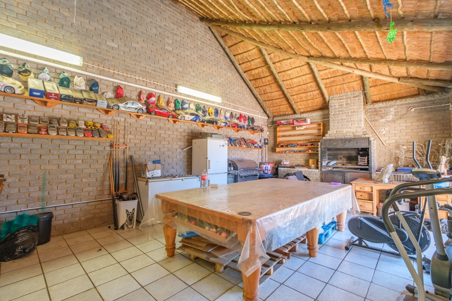 6 Bedroom Property for Sale in Tenacre A H Gauteng