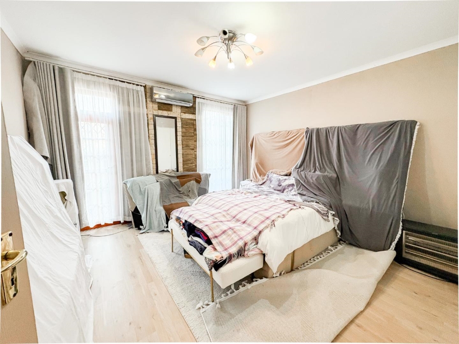 2 Bedroom Property for Sale in Halfway Gardens Gauteng