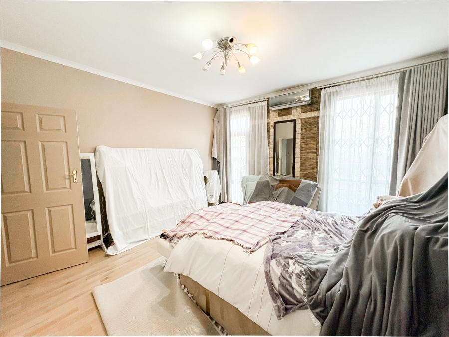 2 Bedroom Property for Sale in Halfway Gardens Gauteng