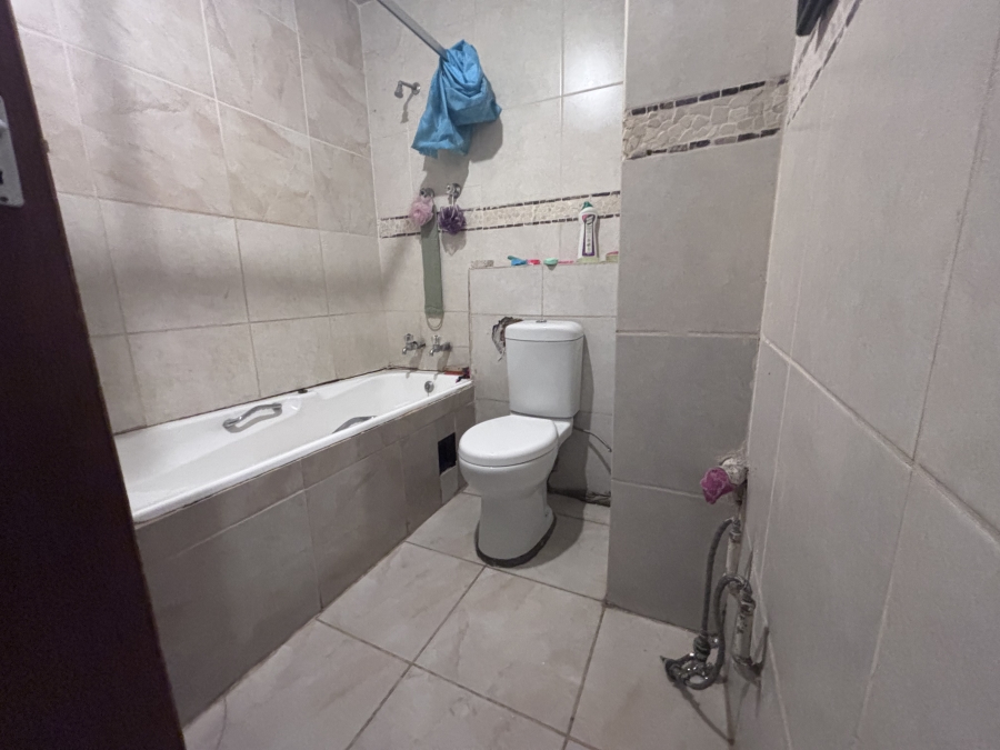 2 Bedroom Property for Sale in Pretoria Central Gauteng