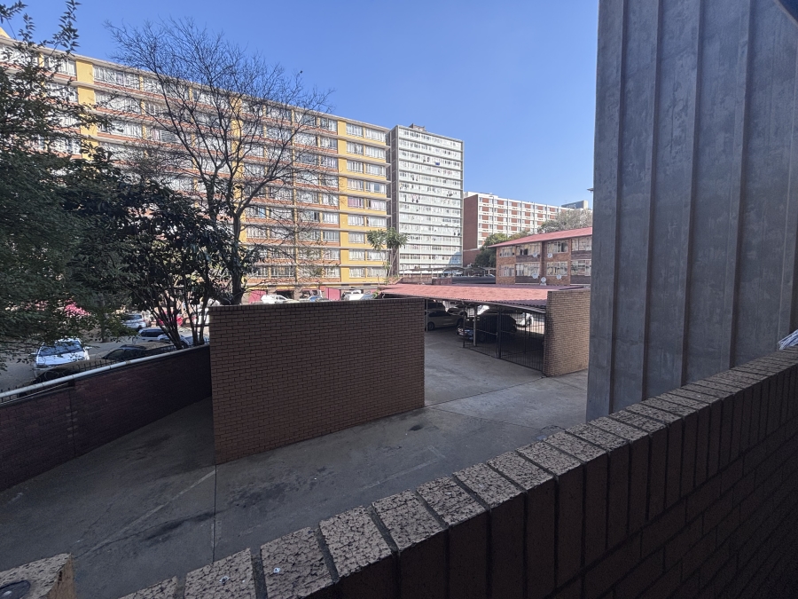 2 Bedroom Property for Sale in Pretoria Central Gauteng