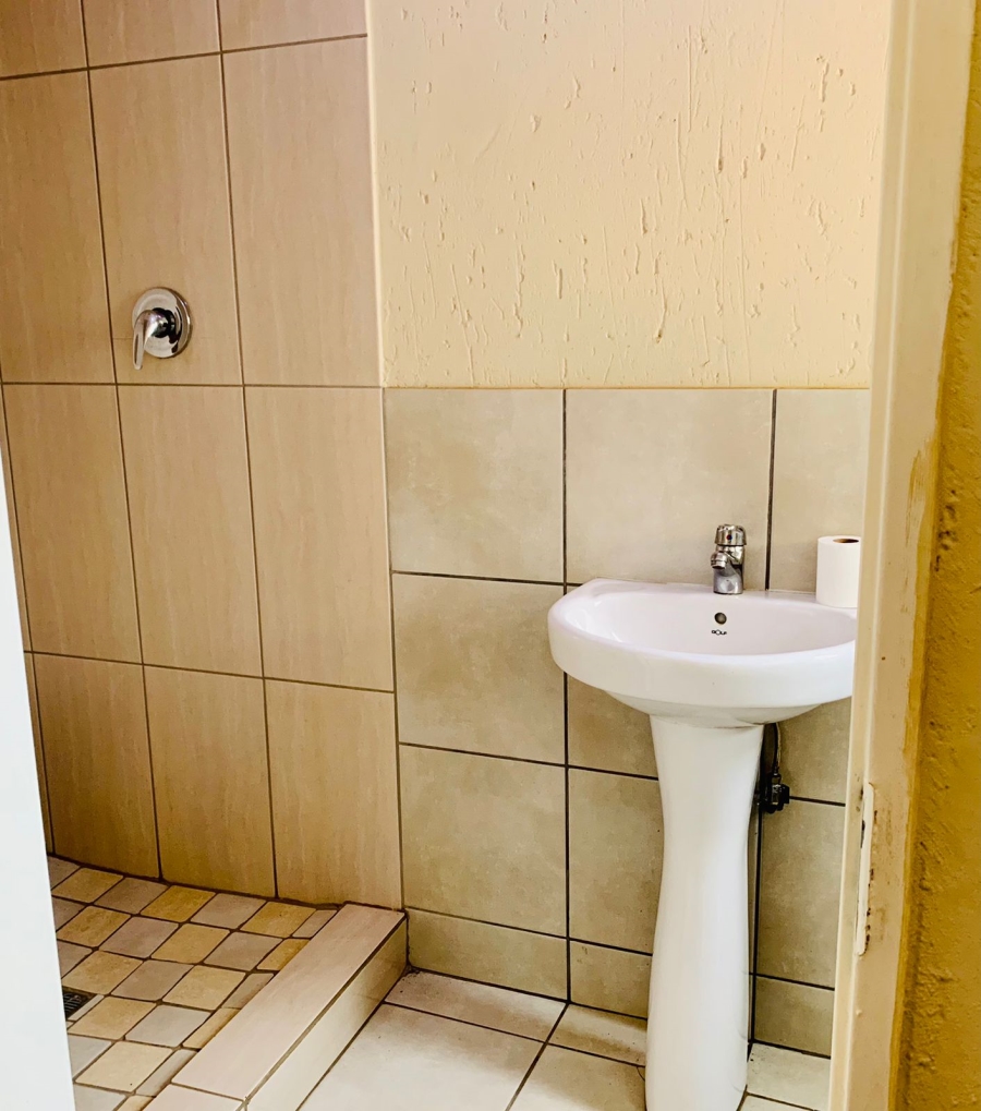 2 Bedroom Property for Sale in Bergsig Gauteng
