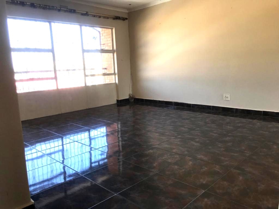 2 Bedroom Property for Sale in Maraisburg Gauteng